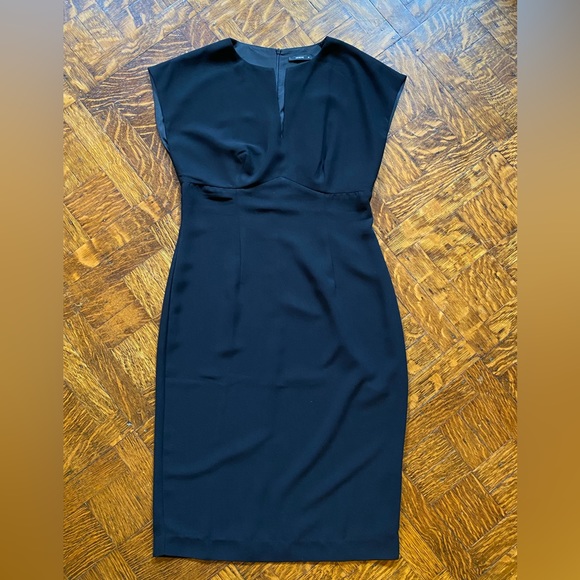 Perfect All Occasion Black Dress - Size M - NWOT - Picture 3 of 14